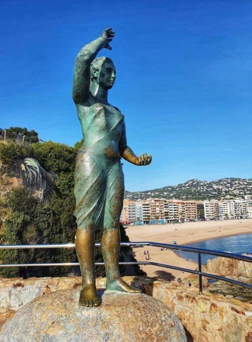 Seahomes Vacations - Coral Sun In Fenals Beach Lloret de Mar Extérieur photo