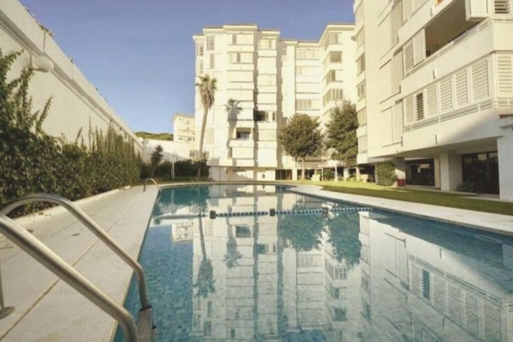 Seahomes Vacations - Coral Sun In Fenals Beach Lloret de Mar Extérieur photo