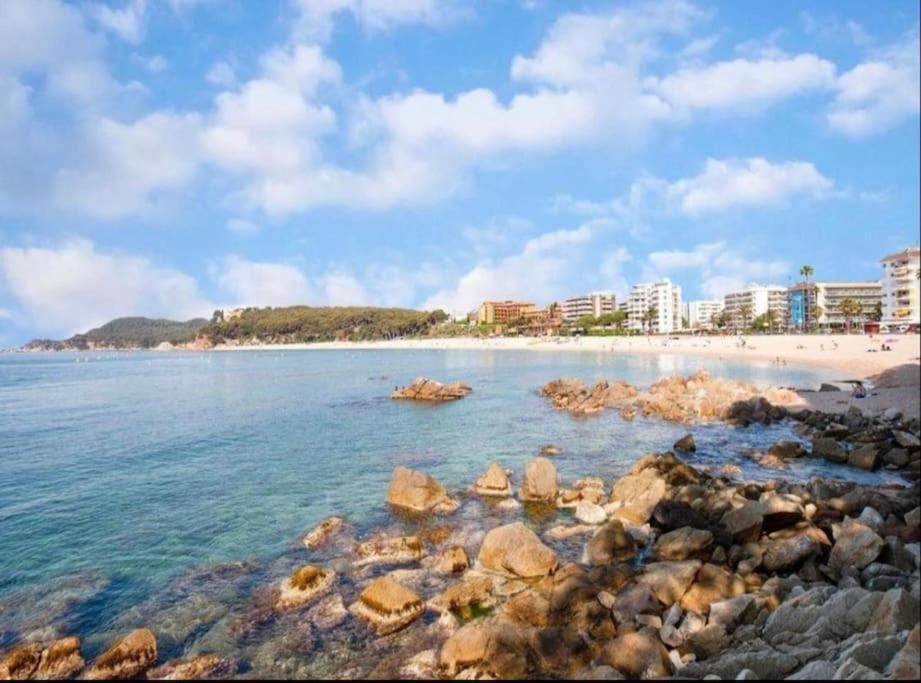 Seahomes Vacations - Coral Sun In Fenals Beach Lloret de Mar Extérieur photo