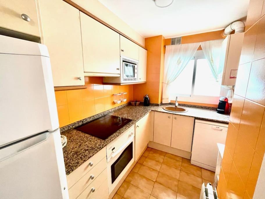 Seahomes Vacations - Coral Sun In Fenals Beach Lloret de Mar Extérieur photo